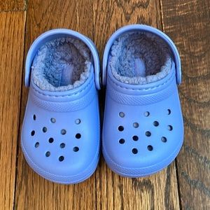 🌈 [Crocs] NWOT Fur-lined Crocs!